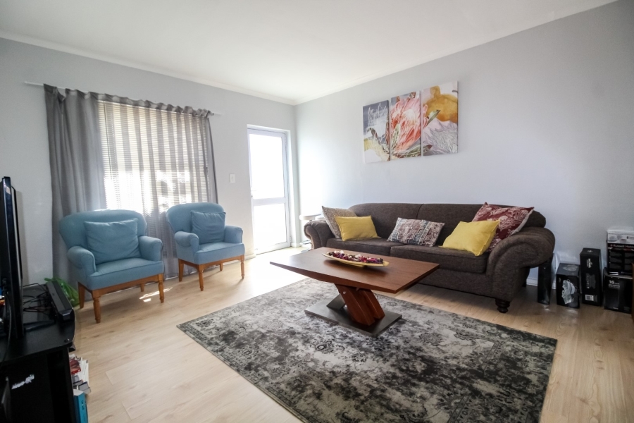 2 Bedroom Property for Sale in Parklands Western Cape